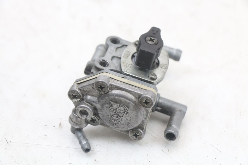 photo de FUEL TANK VALVE SUZUKI GS F 500 (2004 - 2007) - Component detail