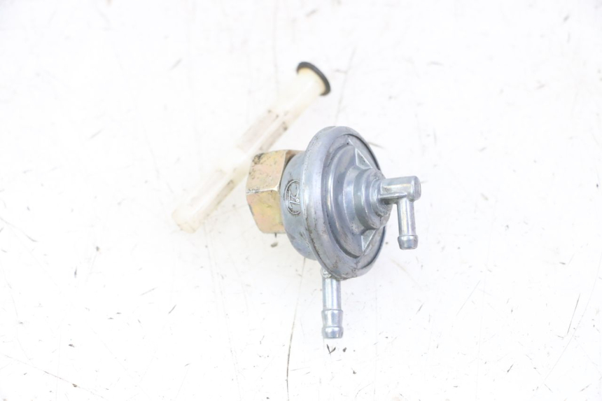 photo de FUEL TANK VALVE SYM FIDDLE 3 III 50 (2014 - 2020) - Alternative perspective
