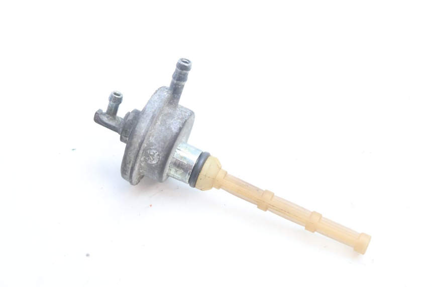 photo de FUEL TANK VALVE PEUGEOT TREKKER 50 (1995 - 2004) - Zoom on usage condition