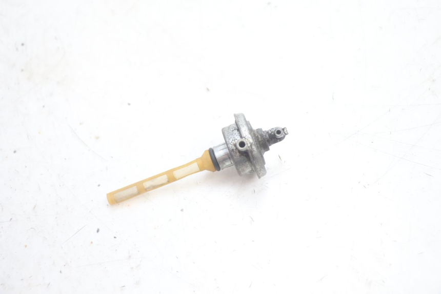 photo de FUEL TANK VALVE PEUGEOT TREKKER 50 (1995 - 2004) - Zoom on usage condition