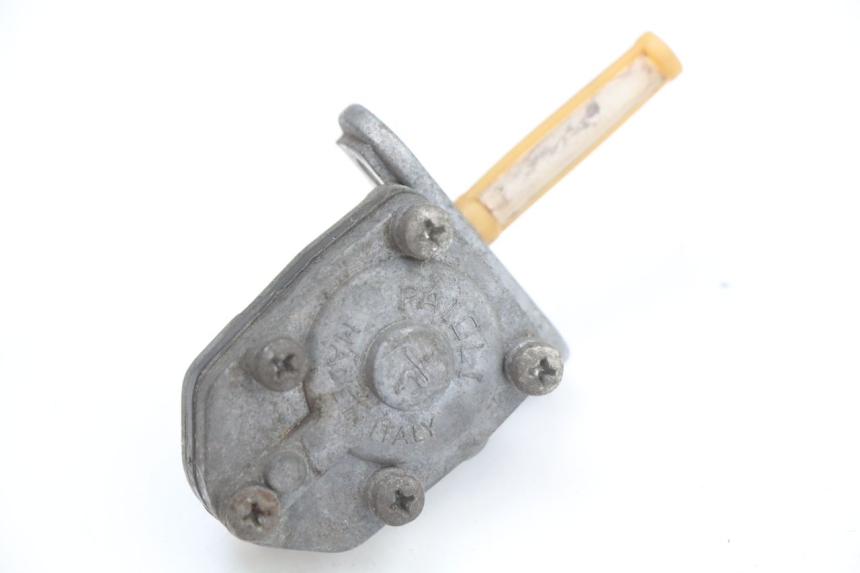 photo de FUEL TANK VALVE YAMAHA YE ZEST 50 (1992 - 1998) - Zoom on usage condition