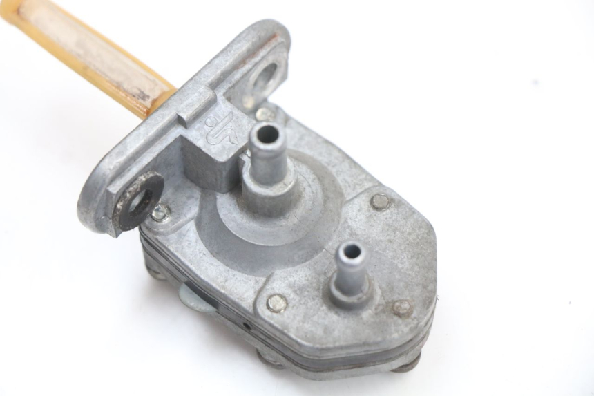 photo de FUEL TANK VALVE YAMAHA YE ZEST 50 (1992 - 1998) - Alternative perspective