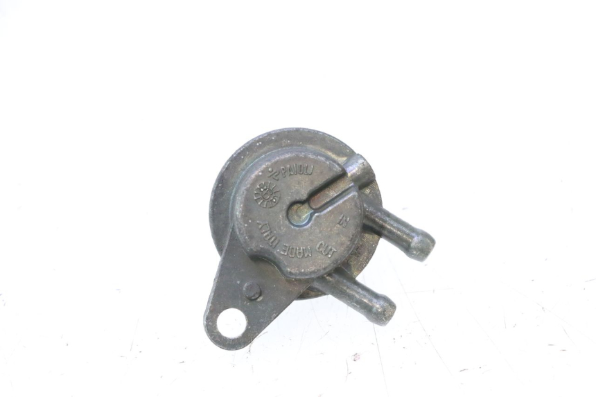 photo de FUEL TANK VENT YAMAHA YP MAJESTY 125 (1998 - 2001) - Zoom on usage condition