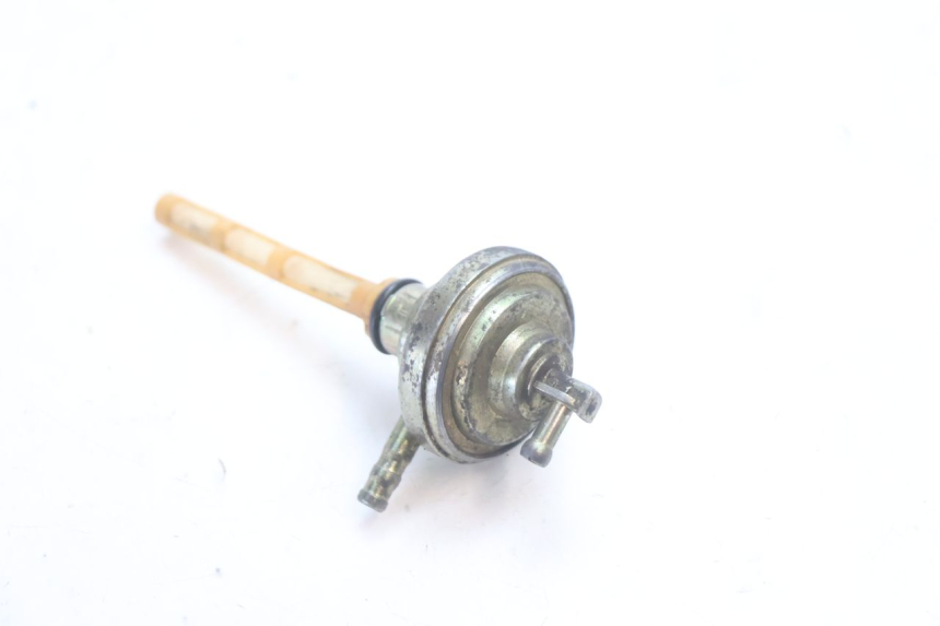 photo de FUEL TANK VALVE PIAGGIO ZIP 4T 50 (2006 - 2017) - Alternative perspective