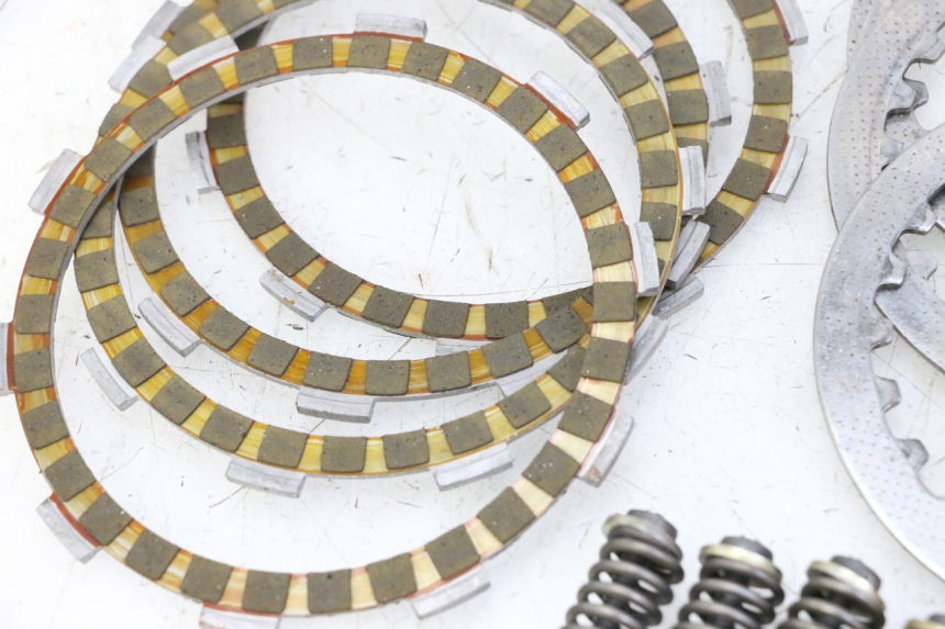 photo de CLUTCH PLATE RIEJU MRT 50 (2018 - 2021) - Fixing points details