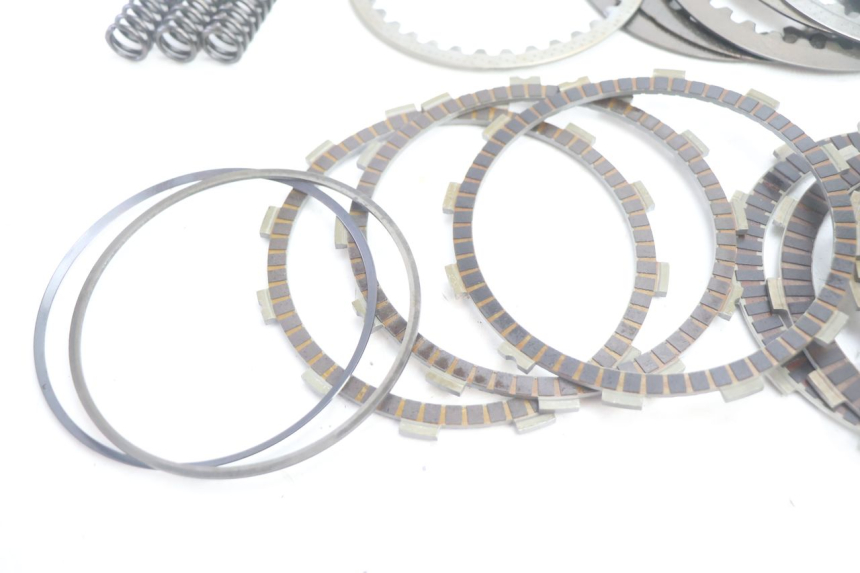 photo de CLUTCH PLATE HARLEY DAVIDSON ROAD GLIDE FLTRXSE 1920 (2018 - 2022) - Technical close-up