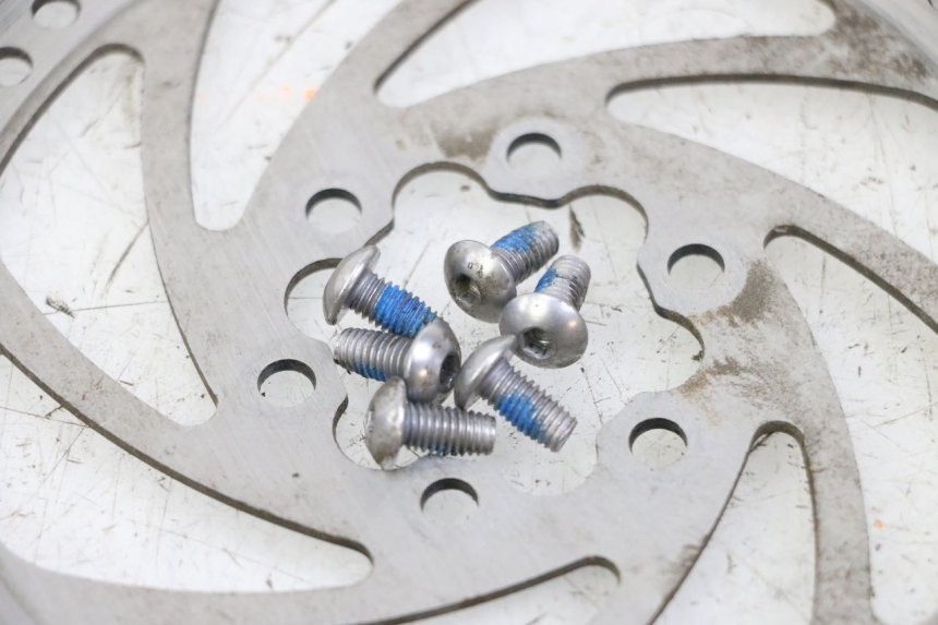 photo de REAR BRAKE DISC SEGWAY NINEBOT F40E 1 - Alternative perspective