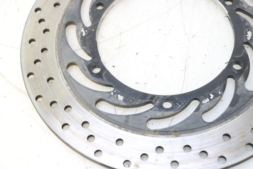 photo de REAR BRAKE DISC YAMAHA FJR 1300 (2001 - 2005) - Technical close-up