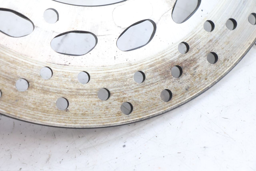 photo de REAR BRAKE DISC YAMAHA FZ8 800 (2010 - 2016) - Alternative perspective