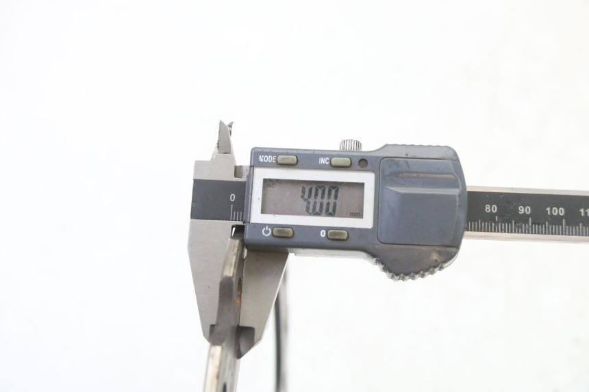 photo de REAR BRAKE DISC KAWASAKI KX F KXF 450 (2009 - 2011) - Fixing points details