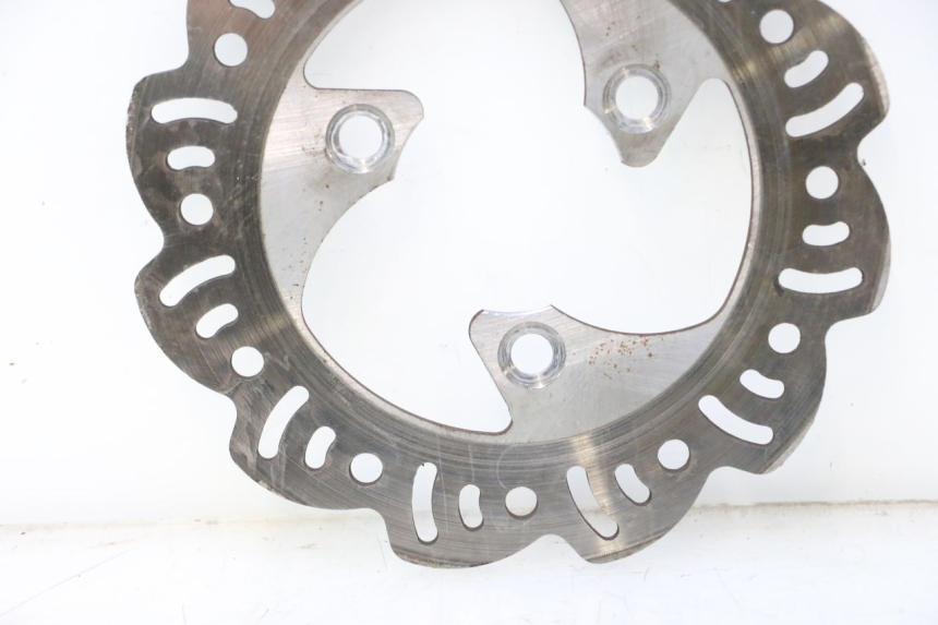 photo de REAR BRAKE DISC LONGJIA LJ50QT 8M 2T 50 (2010 - 2017) - Fixing points details