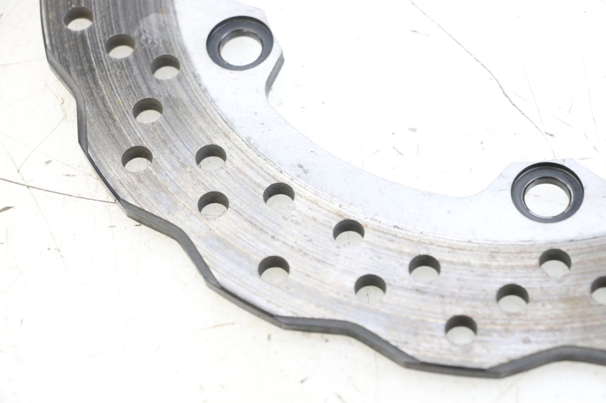 photo de REAR BRAKE DISC YAMAHA MT-07 MT07 ABS 700 (2018 - 2020) - Technical close-up