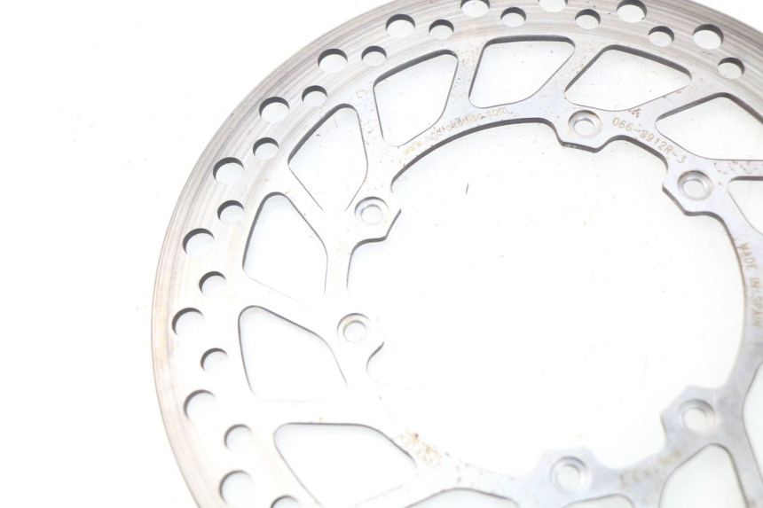 photo de FRONT BRAKE DISC HONDA CRF CR-F 450 (2005 - 2008) - Technical close-up