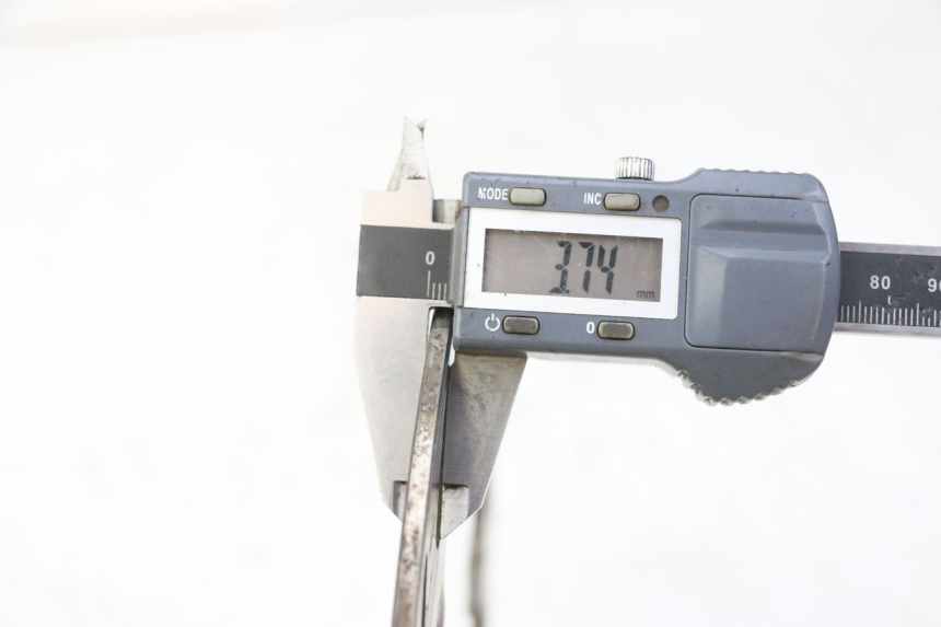 photo de FRONT BRAKE DISC APRILIA ETX 125 (1998 - 2002) - Zoom on usage condition