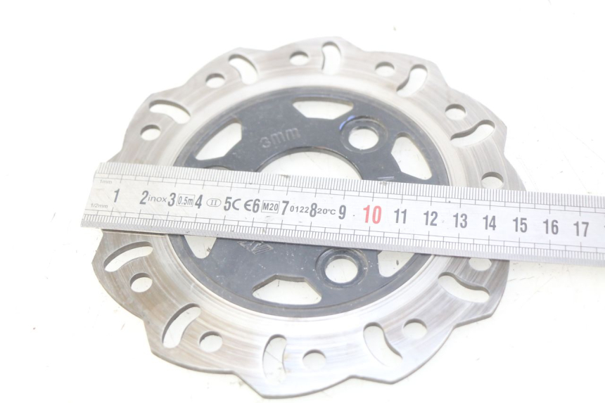 photo de FRONT BRAKE DISC JM MOTORS EVOLIS 4T 50 (2018 - 2022) - Zoom on usage condition