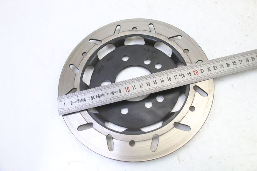 photo de FRONT BRAKE DISC SYM FIDDLE 3 III 50 (2014 - 2020) - Zoom on usage condition