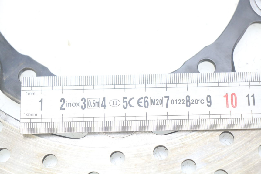 photo de FRONT BRAKE DISC LEFT YAMAHA XP T-MAX TMAX ABS 530 (2012 - 2015) - Technical close-up