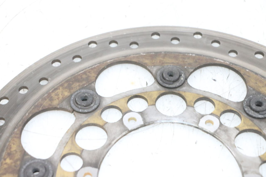photo de FRONT BRAKE DISC HONDA NSR R 125 (1994 - 2003) - Technical close-up