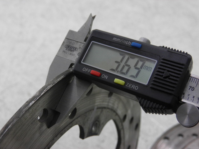 photo de FRONT BRAKE DISC PIAGGIO X9 250 (2000 - 2002) - Zoom on usage condition