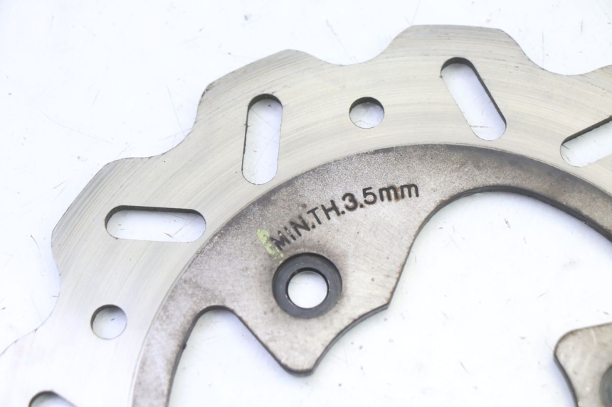 photo de FRONT BRAKE DISC PEUGEOT STREETZONE I 2T 50 (2018 - 2020) - Technical close-up