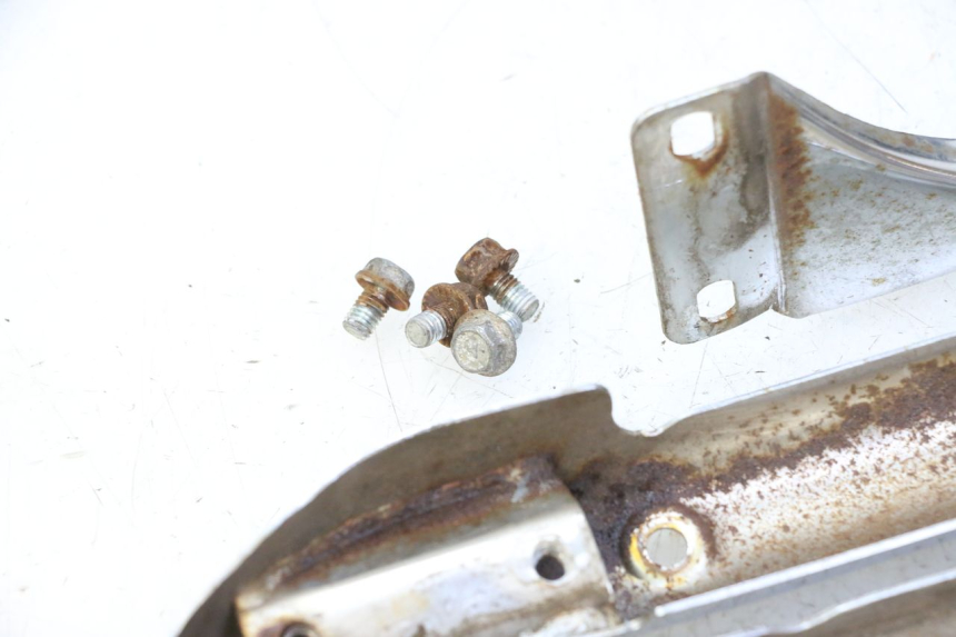 photo de BACKREST HYOSUNG GV AQUILA 125 (2000 - 2009) - Zoom on usage condition