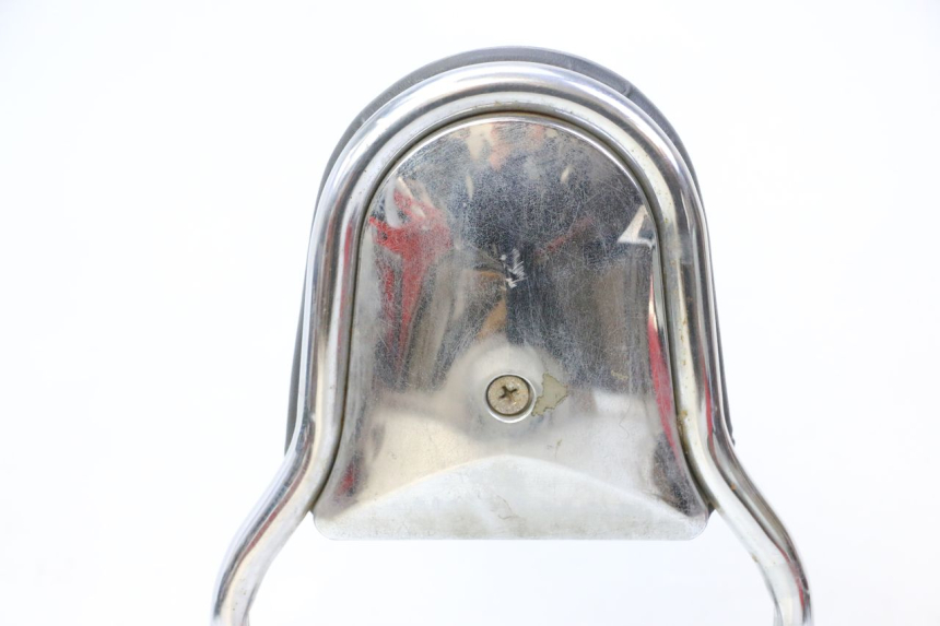 photo de BACKREST HYOSUNG GV AQUILA 125 (2000 - 2009) - Surface and material condition