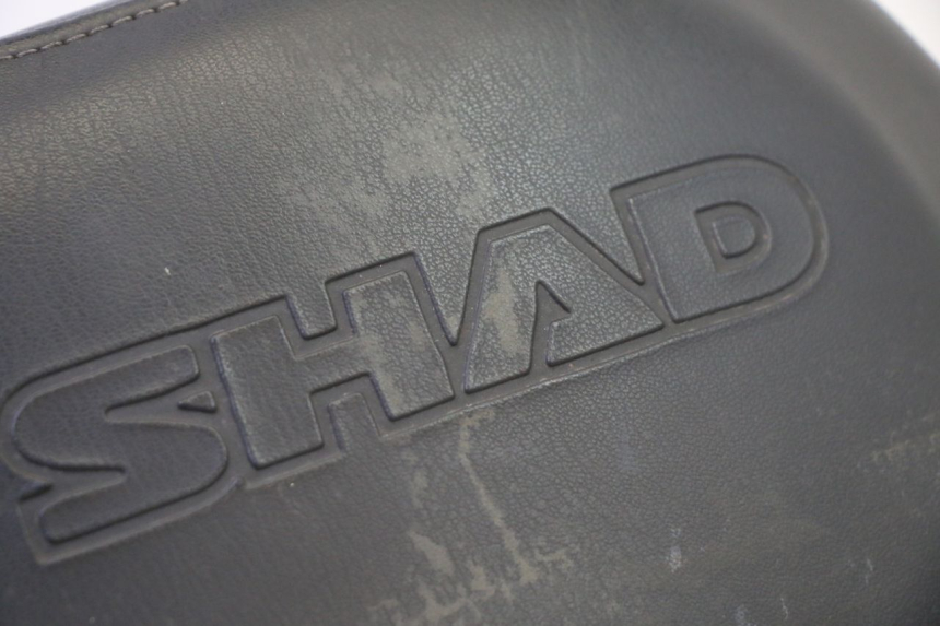 photo de BACKREST SUZUKI BURGMAN 125 (2007 - 2014) - Fixing points details