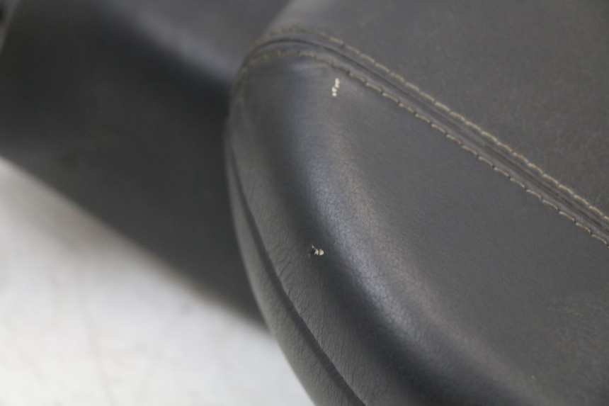 photo de BACKREST BMW C1 125 (2000 - 2003) - Fixing points details