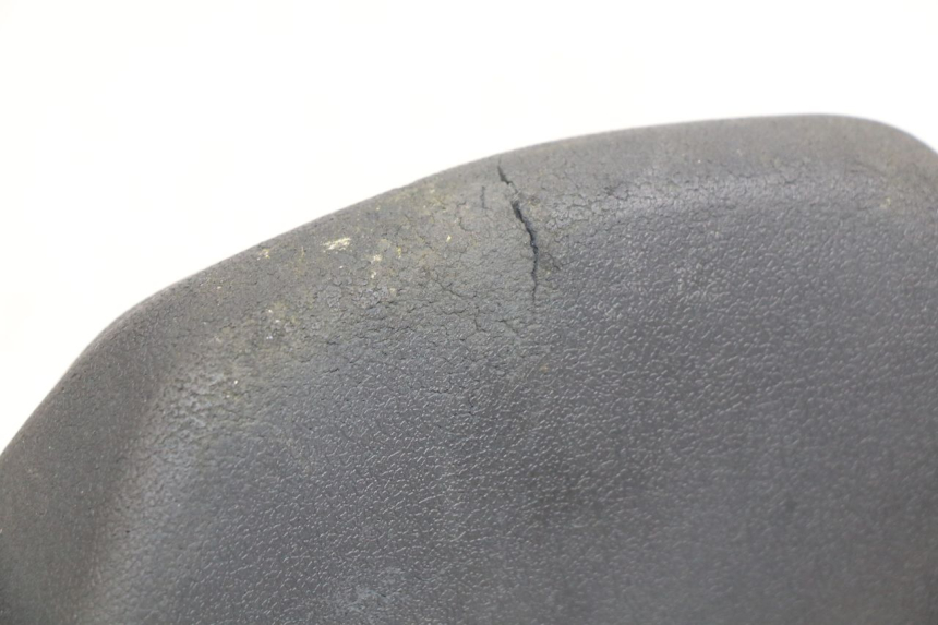 photo de BACKREST SYM GTS EFI 125 (2012 - 2016) - Component detail