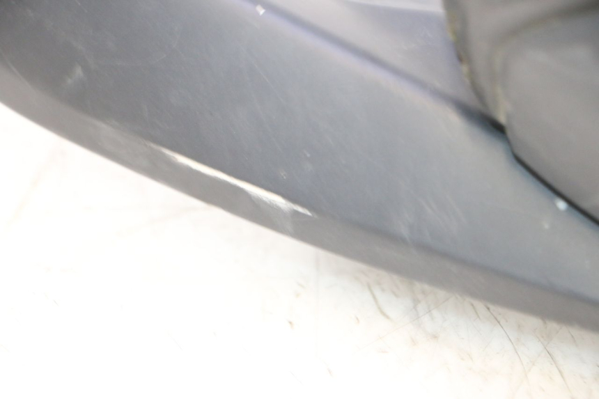 photo de BACKREST SYM GTS EVO 125 (2009 - 2013) - Surface and material condition