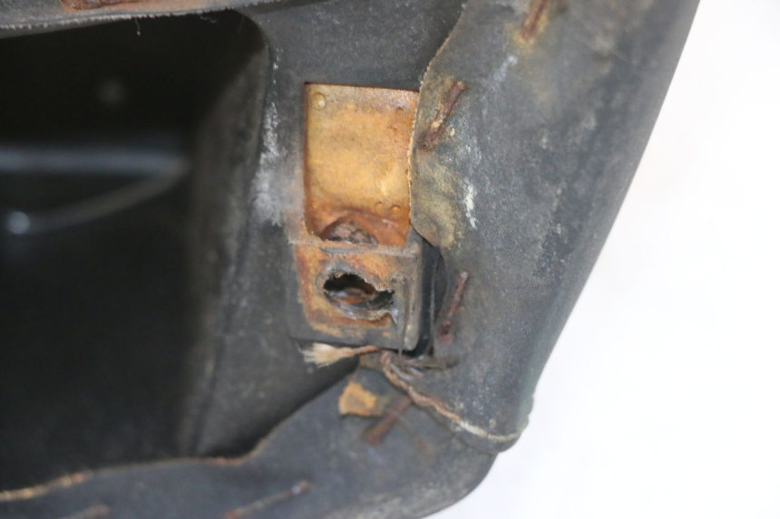 photo de BACKREST PEUGEOT SATELIS 125 (2013 - 2018) - Product overview