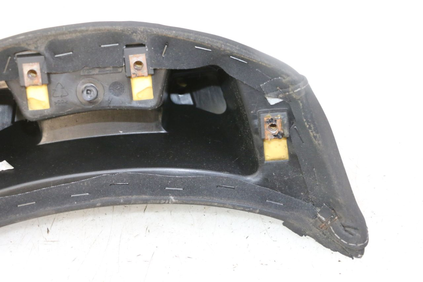 photo de BACKREST PEUGEOT SATELIS 125 (2013 - 2018) - Alternative perspective