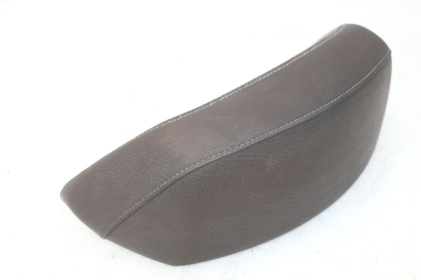 photo de BACKREST PEUGEOT SATELIS 125 (2006 - 2009) - Fixing points details