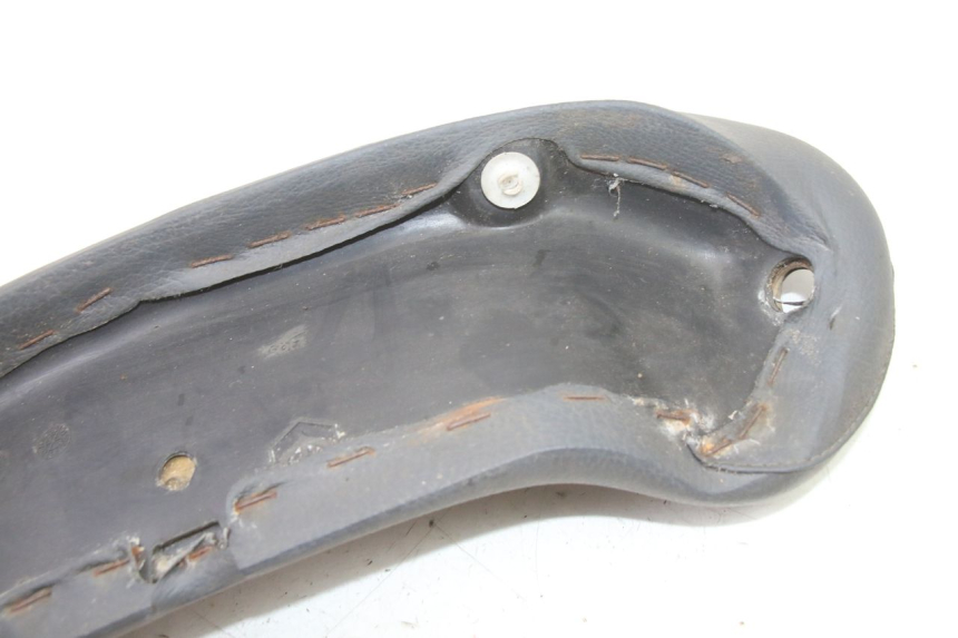 photo de BACKREST PIAGGIO SUPER LX 125 (2000 - 2003) - Surface and material condition