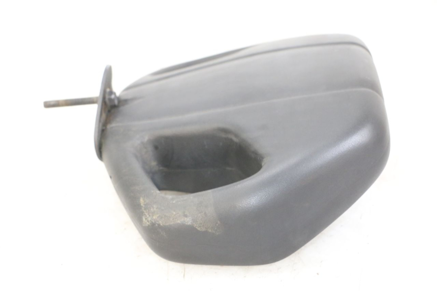 photo de BACKREST SUZUKI BURGMAN 125 (2018 - 2021) - Zoom on usage condition