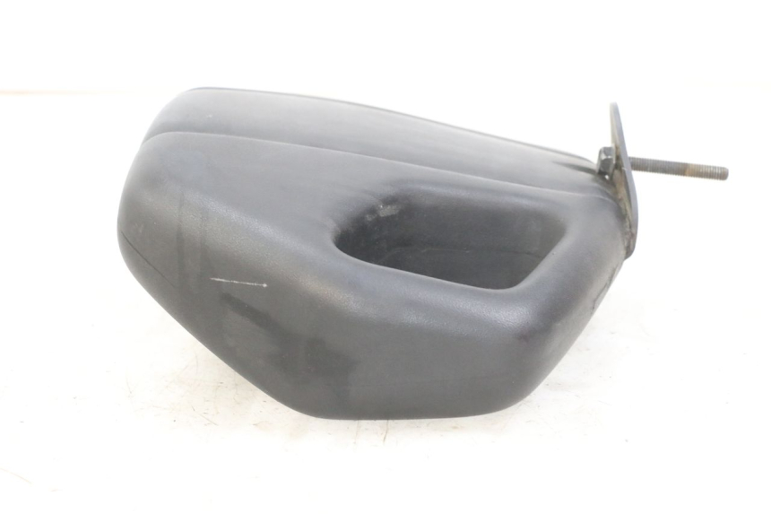 photo de BACKREST SUZUKI BURGMAN 125 (2018 - 2021) - Technical close-up