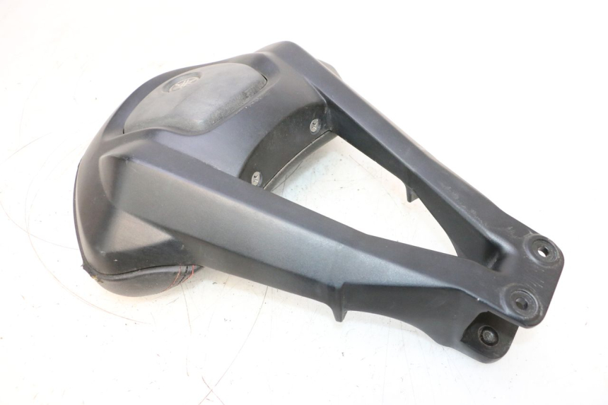 photo de SISSY BAR YAMAHA X-MAX XMAX 125 (2010 - 2013) - Fixing points details