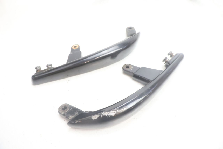 photo de BACKREST YAMAHA XMAX X-MAX 125 (2006 - 2009) - Detailed visual inspection