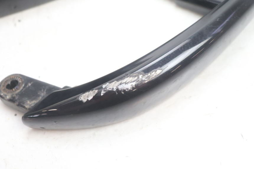 photo de BACKREST YAMAHA XMAX X-MAX 125 (2006 - 2009) - Focus on structure