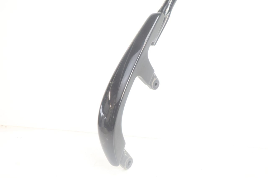 photo de BACKREST YAMAHA XMAX X-MAX 125 (2006 - 2009) - Technical close-up