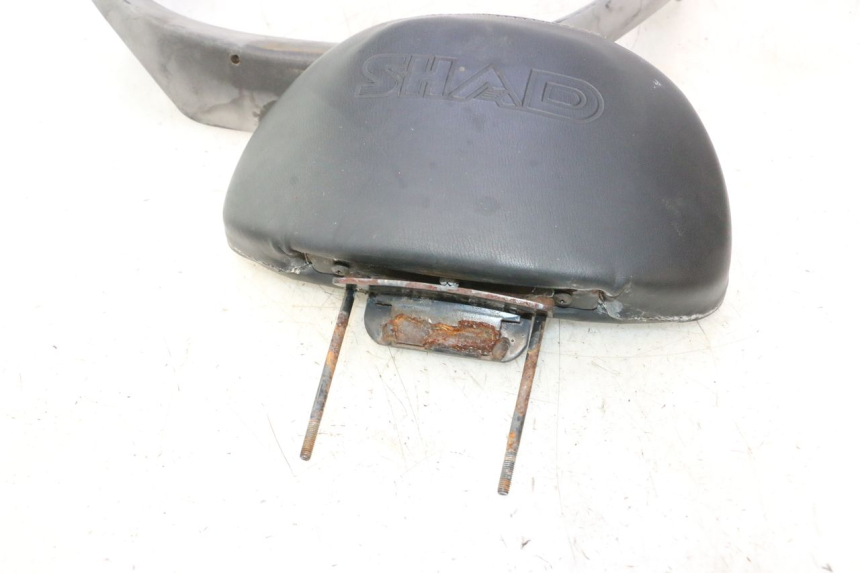 photo de BACKREST PIAGGIO X8 STREET 125 (2006 - 2007) - High-resolution close-up