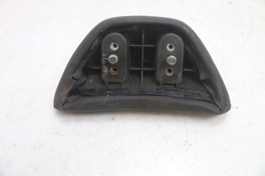 photo de BACKREST YAMAHA XP T-MAX ABS 500 (2005 - 2005) - Technical close-up