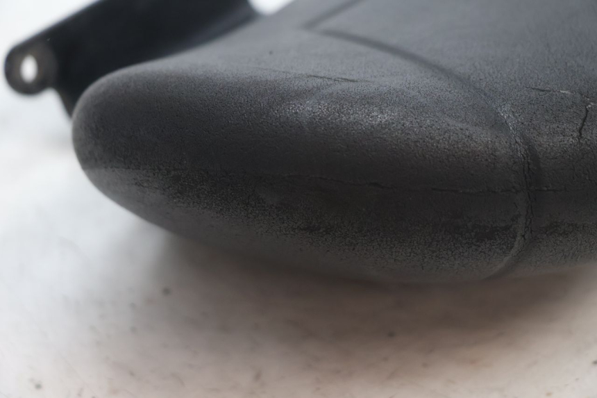 photo de BACKREST YAMAHA YP MAJESTY 125 (2002 - 2006) - Technical close-up