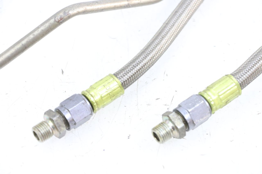 photo de OIL HOSE MV AGUSTA BRUTALE R WALLY 910 (2008 - 2008) - Fixing points details