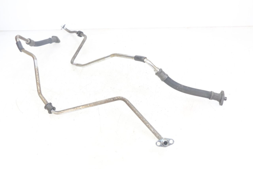 photo de OIL HOSE HONDA CBR F SC25 1000 (1989 - 1992) - Technical close-up