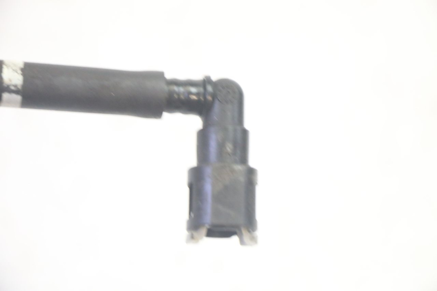 photo de INJECTOR HOSE SUZUKI BURGMAN EXECUTIVE ABS 650 (2006 - 2012) - Zoom on usage condition