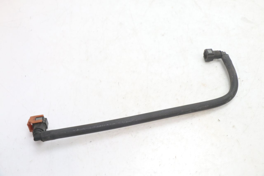 photo de INJECTOR HOSE YAMAHA FJR 1300 (2001 - 2005) - Alternative perspective