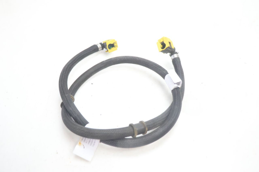 photo de INJECTOR HOSE PIAGGIO MP3 HPE 530 (2022 - 2026) - Zoom on usage condition
