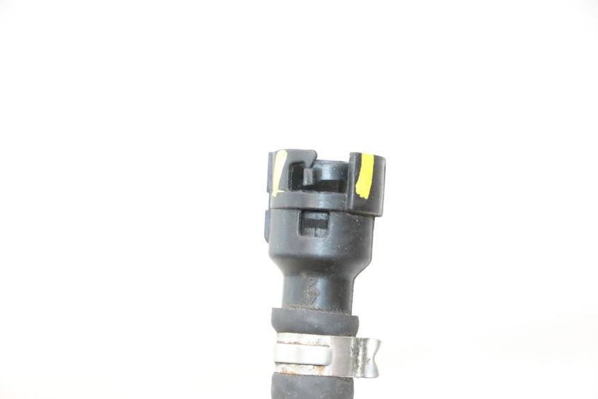 photo de INJECTOR HOSE CAN-AM SPYDER RS 1000 (2008 - 2012) - Alternative perspective