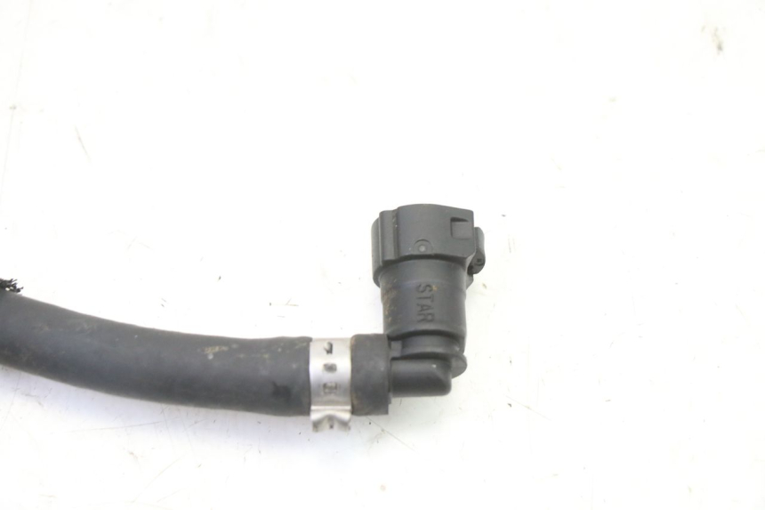 photo de INJECTOR HOSE PEUGEOT STREETZONE I NAKED 2T 50 (2018 - 2020) - Alternative perspective